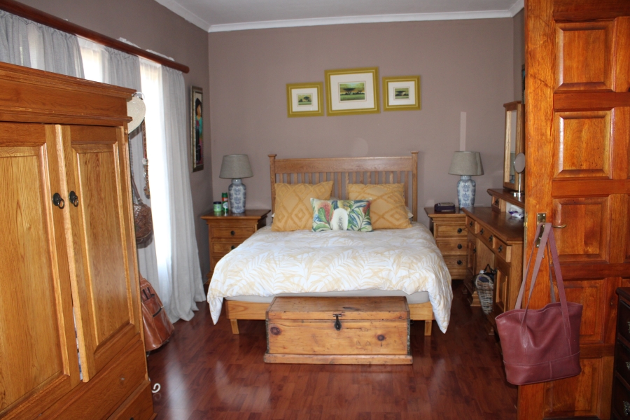 6 Bedroom Property for Sale in Olifantsnek North West